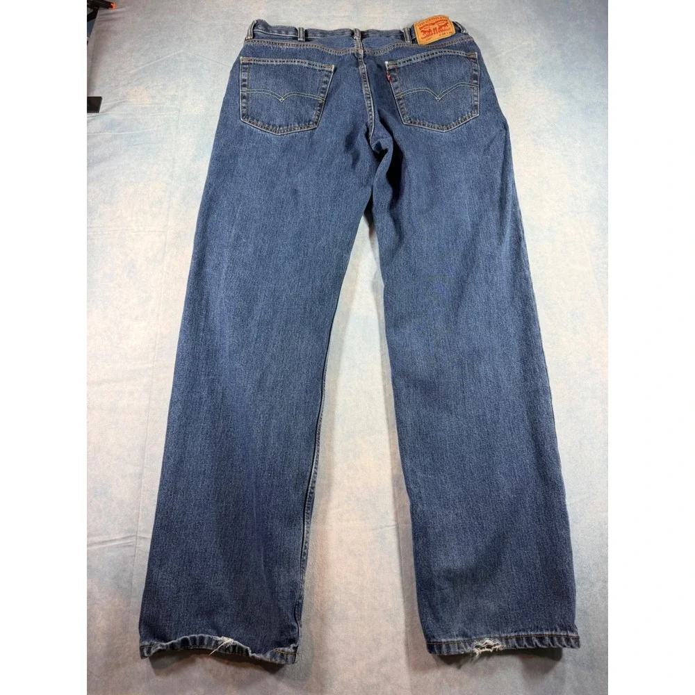 Levis levi 550
